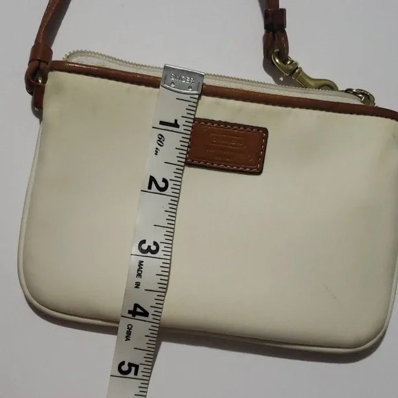 Coach Off White Wristlet Wallet - Picture 4 of 5